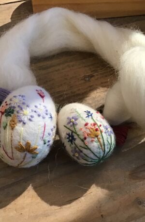 14 maart Eitjes vilten en borduren